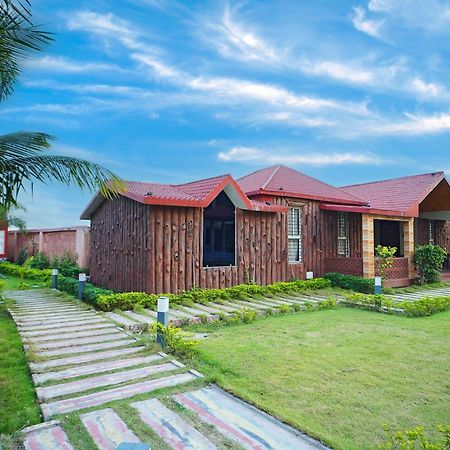 Gharana Resort !! Best Family Resort Near Kolkata With Swimming Pool !! Singur 외부 사진
