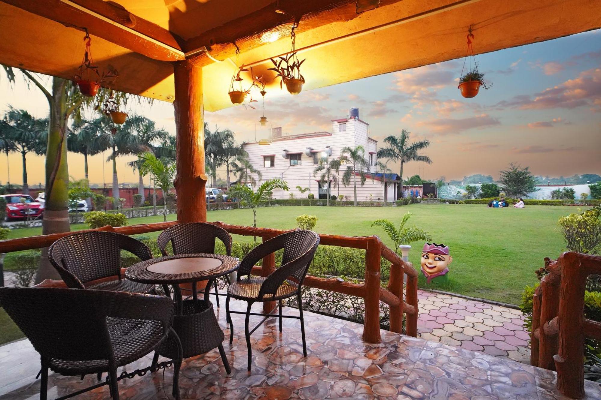 Gharana Resort !! Best Family Resort Near Kolkata With Swimming Pool !! Singur 외부 사진