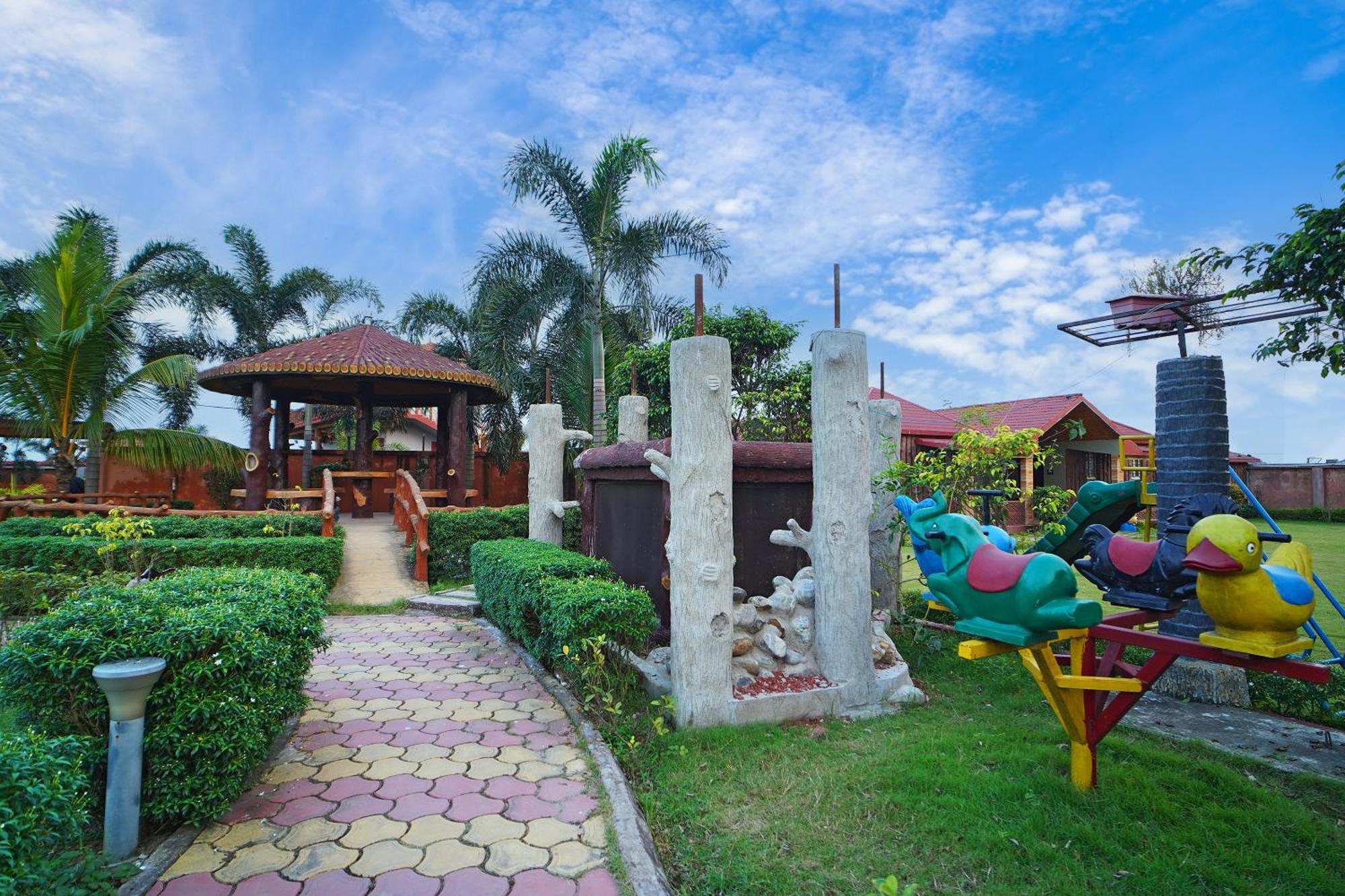 Gharana Resort !! Best Family Resort Near Kolkata With Swimming Pool !! Singur 외부 사진