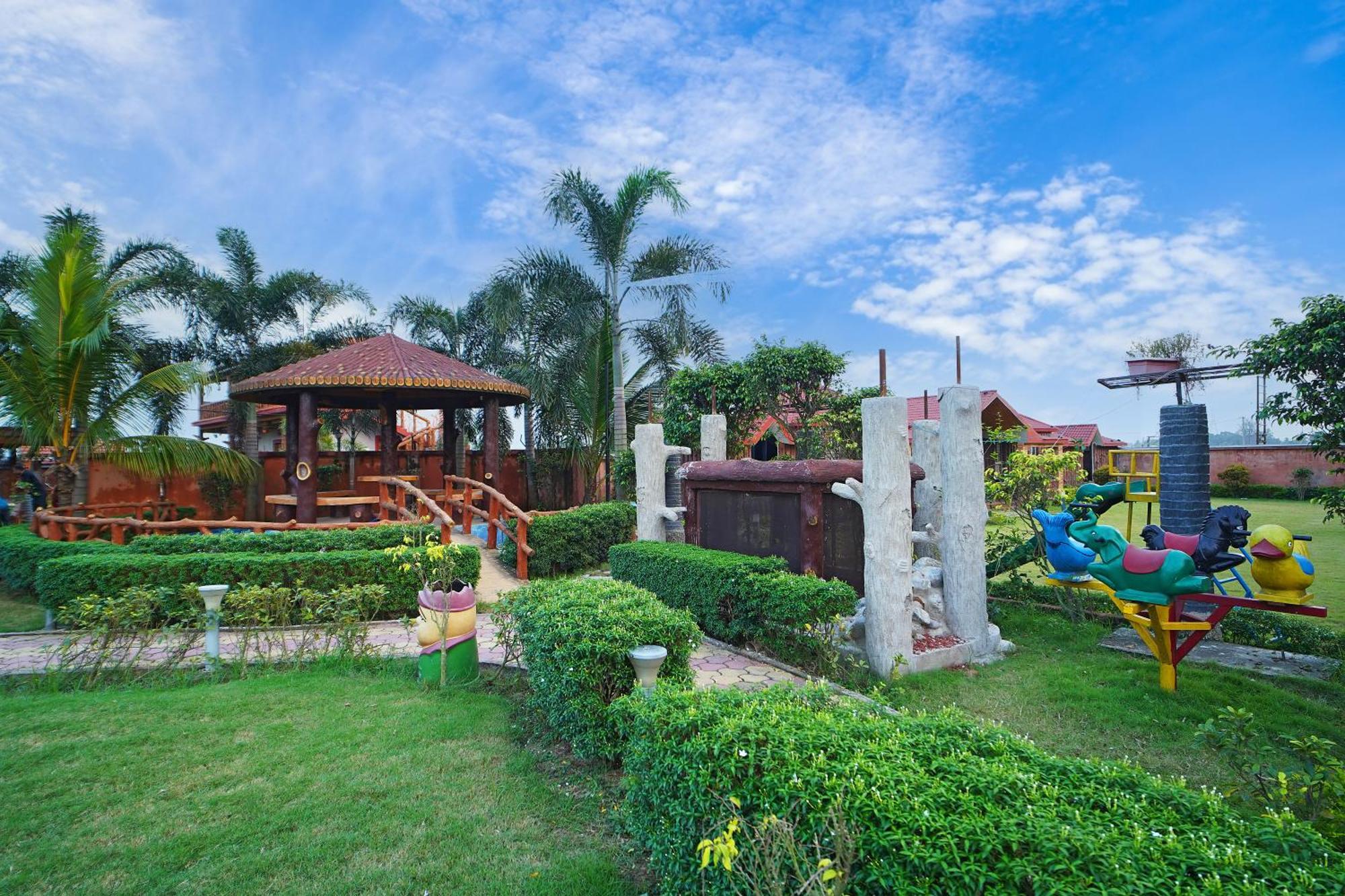Gharana Resort !! Best Family Resort Near Kolkata With Swimming Pool !! Singur 외부 사진