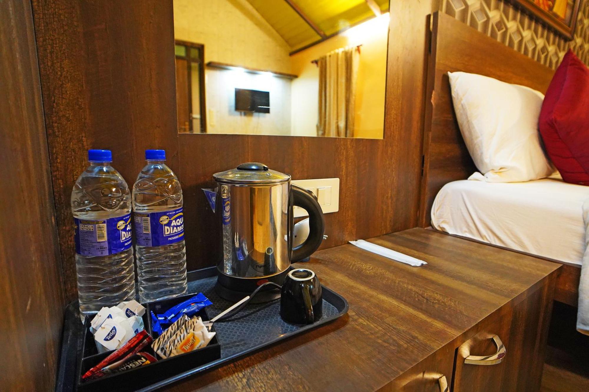 Gharana Resort !! Best Family Resort Near Kolkata With Swimming Pool !! Singur 외부 사진